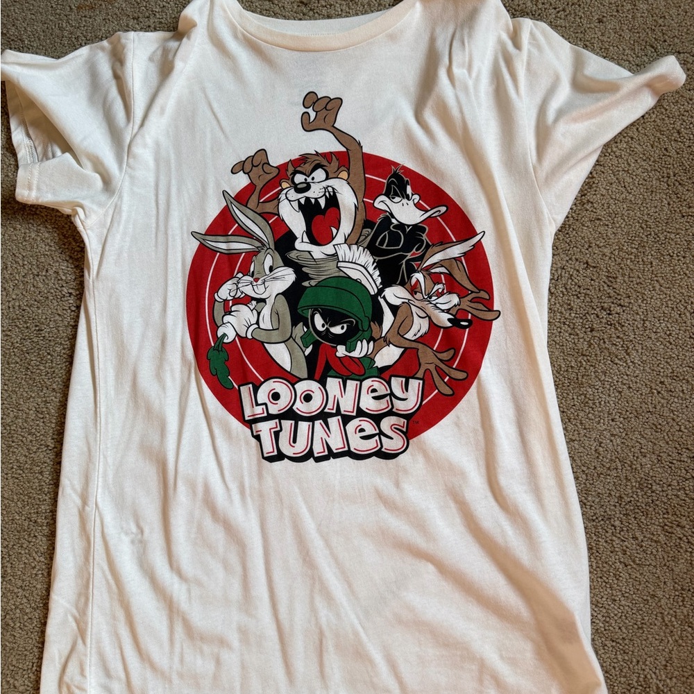Freeze White Kids Looney Tunes Graphic Tee with Red and Green Accents